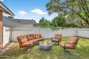 8455 E Vista Dr, Scottsdale, AZ 85250 - Photo 17