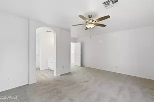 891 E Sherri Dr, Gilbert, AZ 85296 - Photo 11