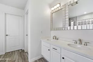 891 E Sherri Dr, Gilbert, AZ 85296 - Photo 13