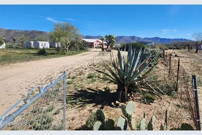 26115 S Ghost Town Road, Congress, AZ 85332 - Photo 23