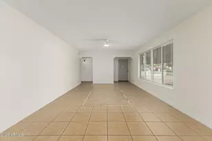 5620 N 19th Ave NW, Phoenix, AZ 85015 - Photo 9