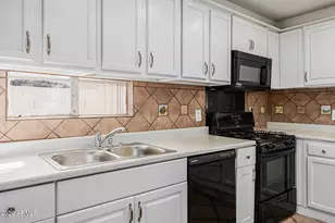 5620 N 19th Ave NW, Phoenix, AZ 85015 - Photo 19