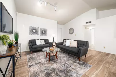 11016 N 15th Street, Phoenix, AZ 85020 - Photo 3