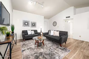 11016 N 15th St, Phoenix, AZ 85020 - Photo 3