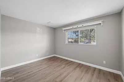 8050 W Weldon Avenue, Phoenix, AZ 85033 - Photo 13