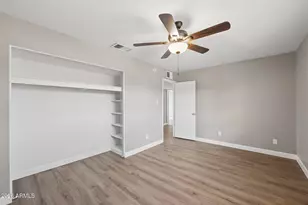 8050 W Weldon Ave, Phoenix, AZ 85033 - Photo 11