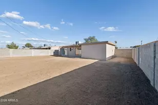 8050 W Weldon Ave, Phoenix, AZ 85033 - Photo 17
