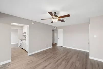 8050 W Weldon Avenue, Phoenix, AZ 85033 - Photo 5