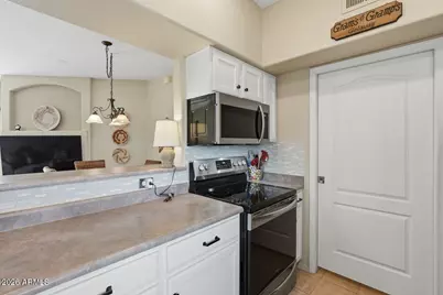 10401 N Saguaro Boulevard #320, Fountain Hills, AZ 85268 - Photo 21