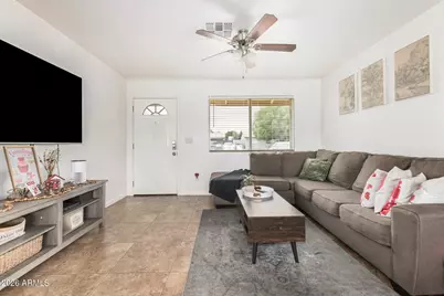 8819 W Glenrosa Avenue, Phoenix, AZ 85037 - Photo 3