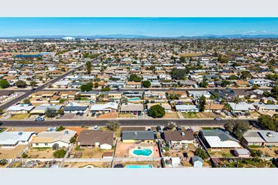 8819 W Glenrosa Avenue, Phoenix, AZ 85037 - Photo 27