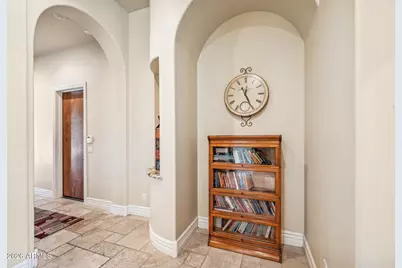 9328 N 68th Place, Paradise Valley, AZ 85253 - Photo 15
