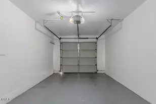 1633 E Lakeside Dr, Gilbert, AZ 85234 - Photo 13