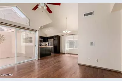 1633 E Lakeside Drive #Unit 106, Gilbert, AZ 85234 - Photo 9