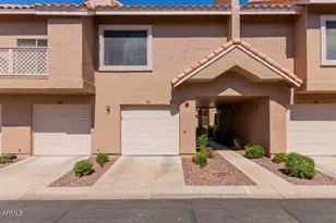 1633 E Lakeside Dr, Gilbert, AZ 85234 - Photo 25