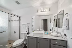 10401 N 52nd St, Paradise Valley, AZ 85253 - Photo 7