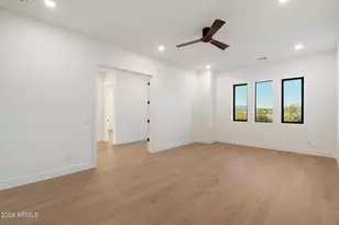 2991 W Desert Hills Dr, Phoenix, AZ 85086 - Photo 25