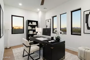 2991 W Desert Hills Dr, Phoenix, AZ 85086 - Photo 23