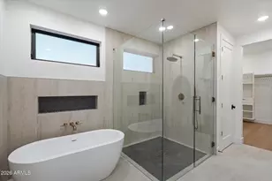 2991 W Desert Hills Dr, Phoenix, AZ 85086 - Photo 21