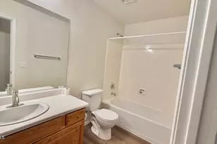 42291 W Desert Fairways Dr, Maricopa, AZ 85138 - Photo 9