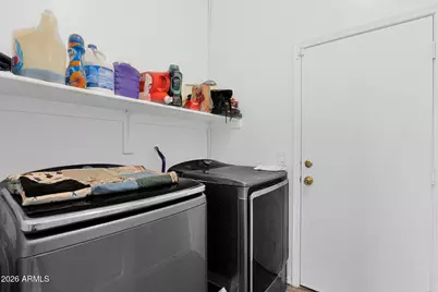 907 E Gary Lane, Phoenix, AZ 85042 - Photo 15