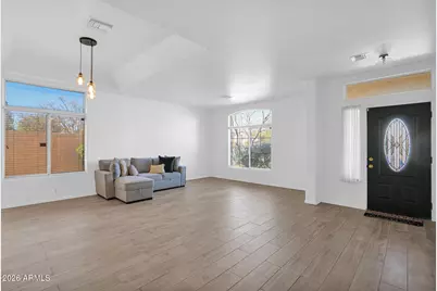 907 E Gary Lane, Phoenix, AZ 85042 - Photo 3