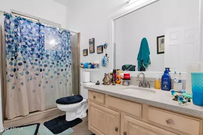 907 E Gary Lane, Phoenix, AZ 85042 - Photo 17