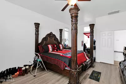 907 E Gary Lane, Phoenix, AZ 85042 - Photo 13