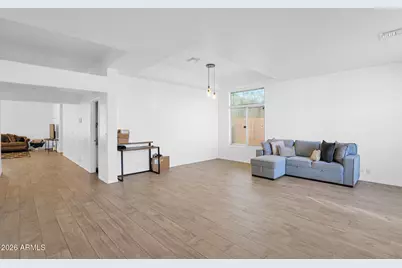 907 E Gary Lane, Phoenix, AZ 85042 - Photo 5