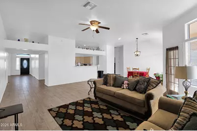 907 E Gary Lane, Phoenix, AZ 85042 - Photo 9