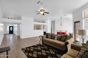 907 E Gary Ln, Phoenix, AZ 85042 - Photo 9