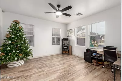 14995 W Bloomfield Road, Surprise, AZ 85379 - Photo 11