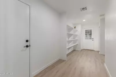 3414 W Gelding Drive, Phoenix, AZ 85053 - Photo 27