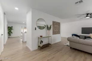 3414 W Gelding Dr, Phoenix, AZ 85053 - Photo 5