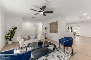 3414 W Gelding Dr, Phoenix, AZ 85053 - Photo 9