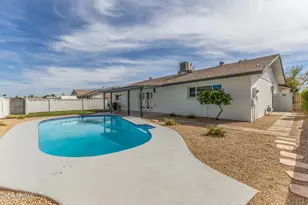 3414 W Gelding Dr, Phoenix, AZ 85053 - Photo 31