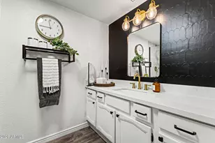 8202 N 21st Dr, Phoenix, AZ 85021 - Photo 17