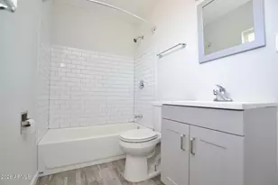 44 E Roanoke Ave, Phoenix, AZ 85004 - Photo 11