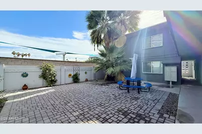 44 E Roanoke Avenue #Apt 8, Phoenix, AZ 85004 - Photo 13