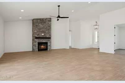 6542 N 171st Drive, Waddell, AZ 85355 - Photo 5