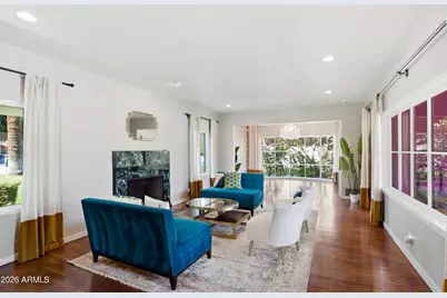 2939 N Manor Drive W, Phoenix, AZ 85014 - Photo 13