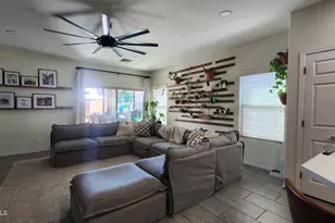 44087 W Venture Ln, Maricopa, AZ 85139 - Photo 5