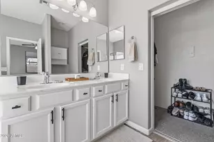 18045 W Sunnyslope Ln, Waddell, AZ 85355 - Photo 35