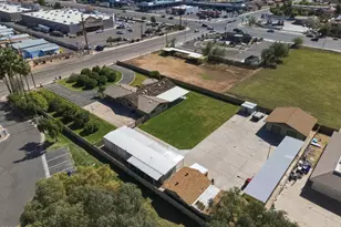 2042 N Center St, Mesa, AZ 85201 - Photo 5