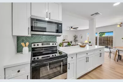 6062 W Townley Avenue, Glendale, AZ 85302 - Photo 9