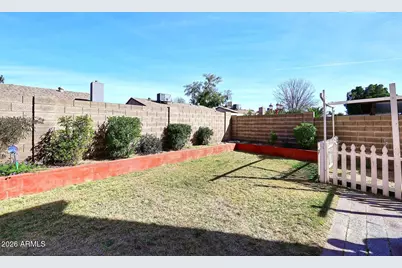 5252 W Purdue Avenue W, Glendale, AZ 85302 - Photo 39