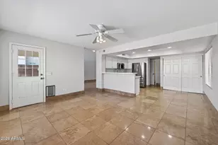 4034 E Anderson Dr, Phoenix, AZ 85032 - Photo 9