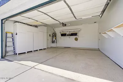 6822 S 40th Drive, Phoenix, AZ 85041 - Photo 29