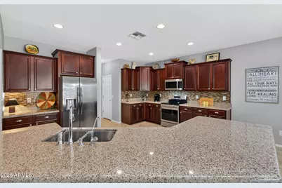 2940 E Eleana Lane, Gilbert, AZ 85298 - Photo 9