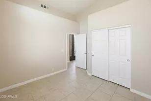 7 W Silverwood Dr, Phoenix, AZ 85045 - Photo 31